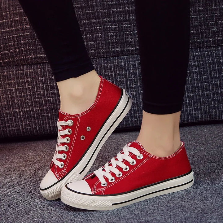 Dorothea | Classic Canvas Shoes