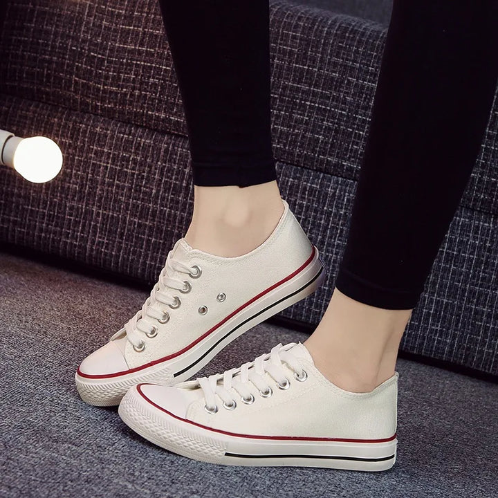 Dorothea | Classic Canvas Shoes